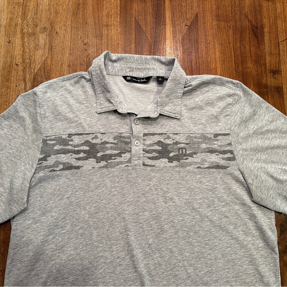 LN Travis Mathew Light Gray Shirt Polo Palm Trees Grey Camouflage XL
